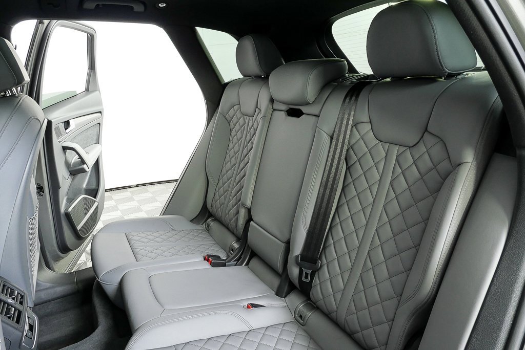 Used 2023 Audi SQ5 Premium Plus image 21