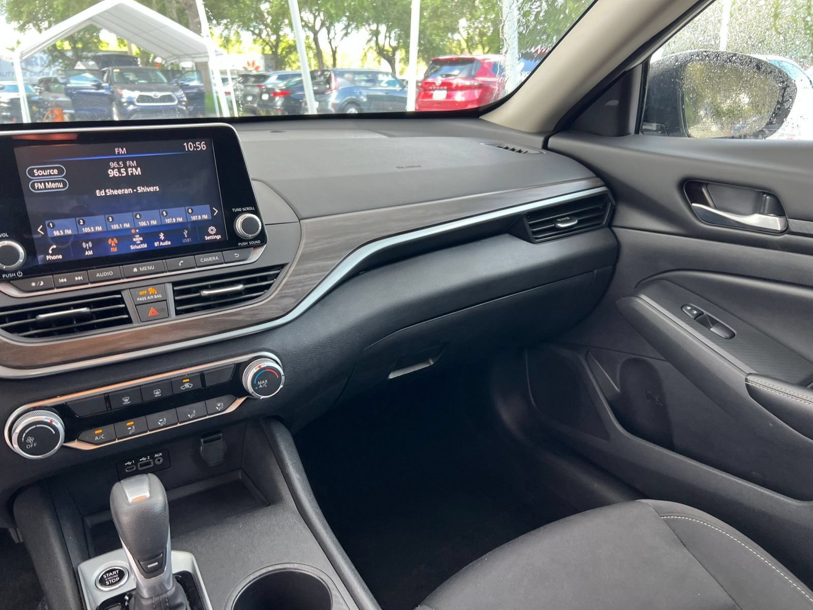 Used 2025 Nissan Altima 2.5 SV FWD image 30