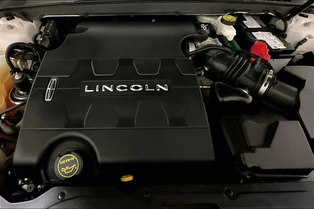 Used 2019 Lincoln Continental Select w/ Continental Climate Package image 29