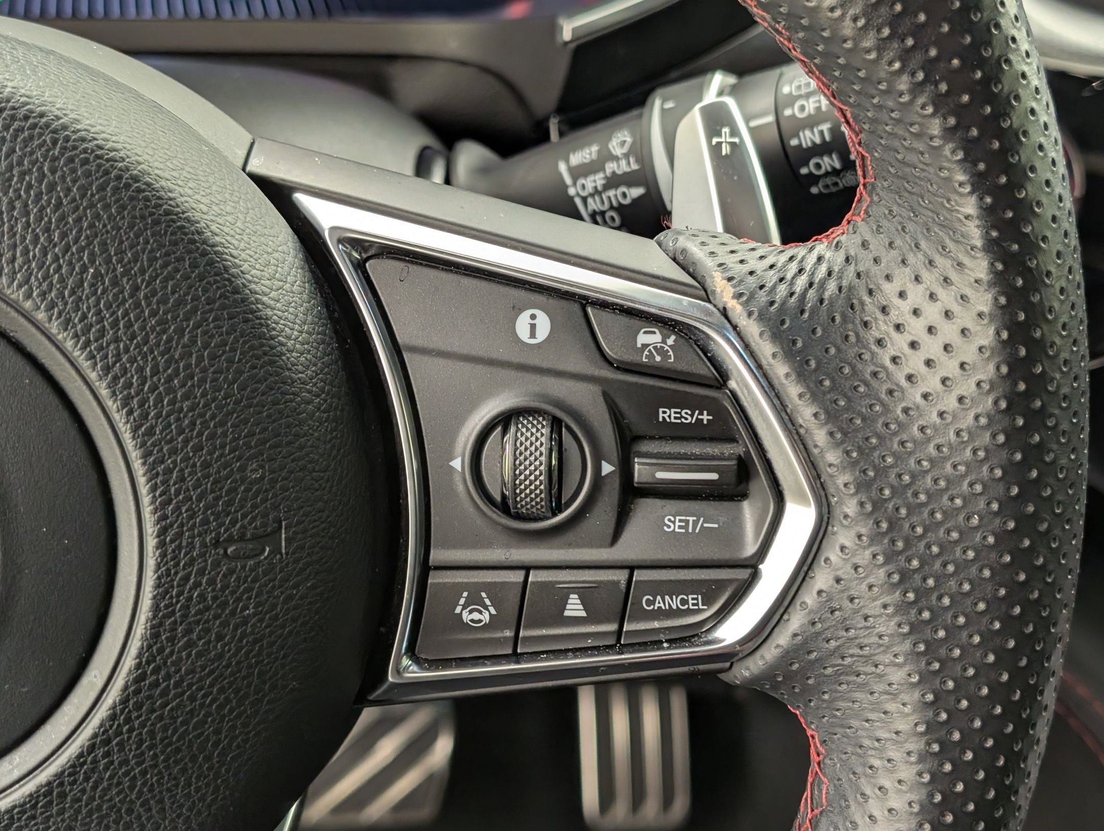 Used 2023 Acura MDX A-Spec image 24