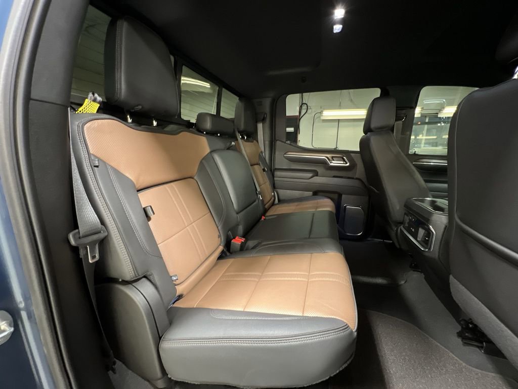 Certified 2024 Chevrolet Silverado 1500 High Country w/ Technology Package image 27