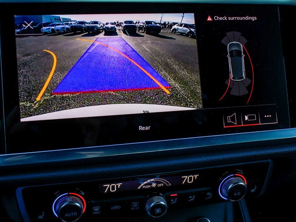 Used 2023 Audi Q3 2.0T Premium image 19