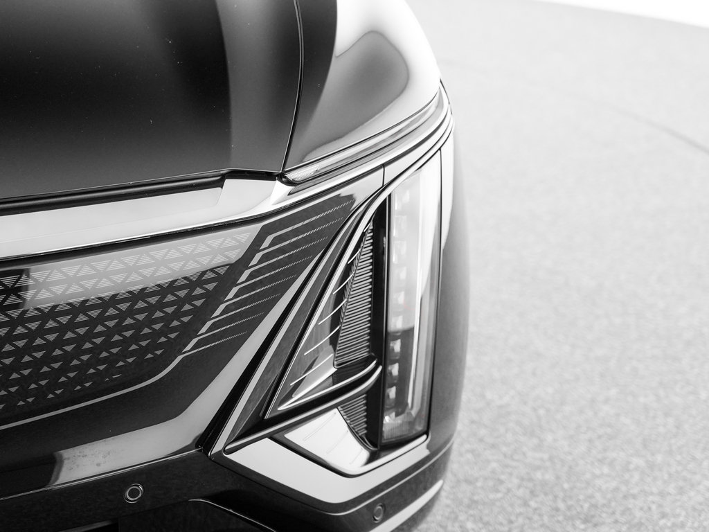 Used 2024 Cadillac Lyriq Sport AWD/4WD image 46