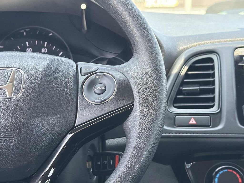 Used 2019 Honda HR-V LX image 12