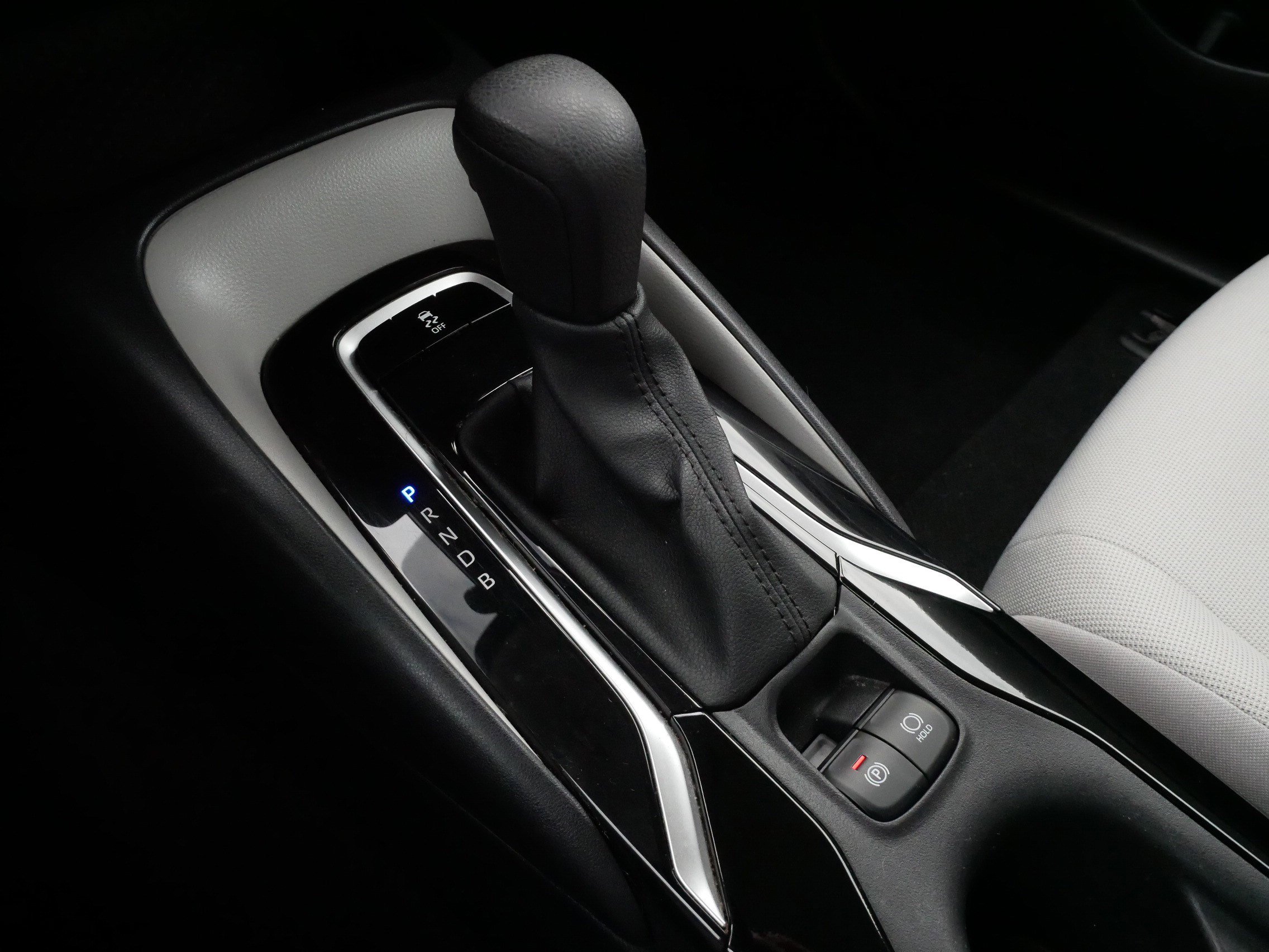 Used 2022 Toyota Corolla LE image 24