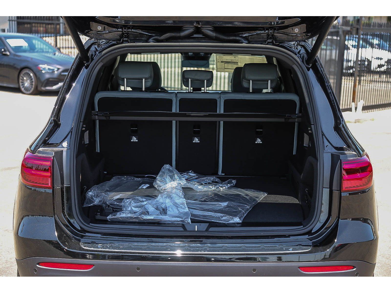 New 2026 Mercedes-Benz GLB 250 image 24