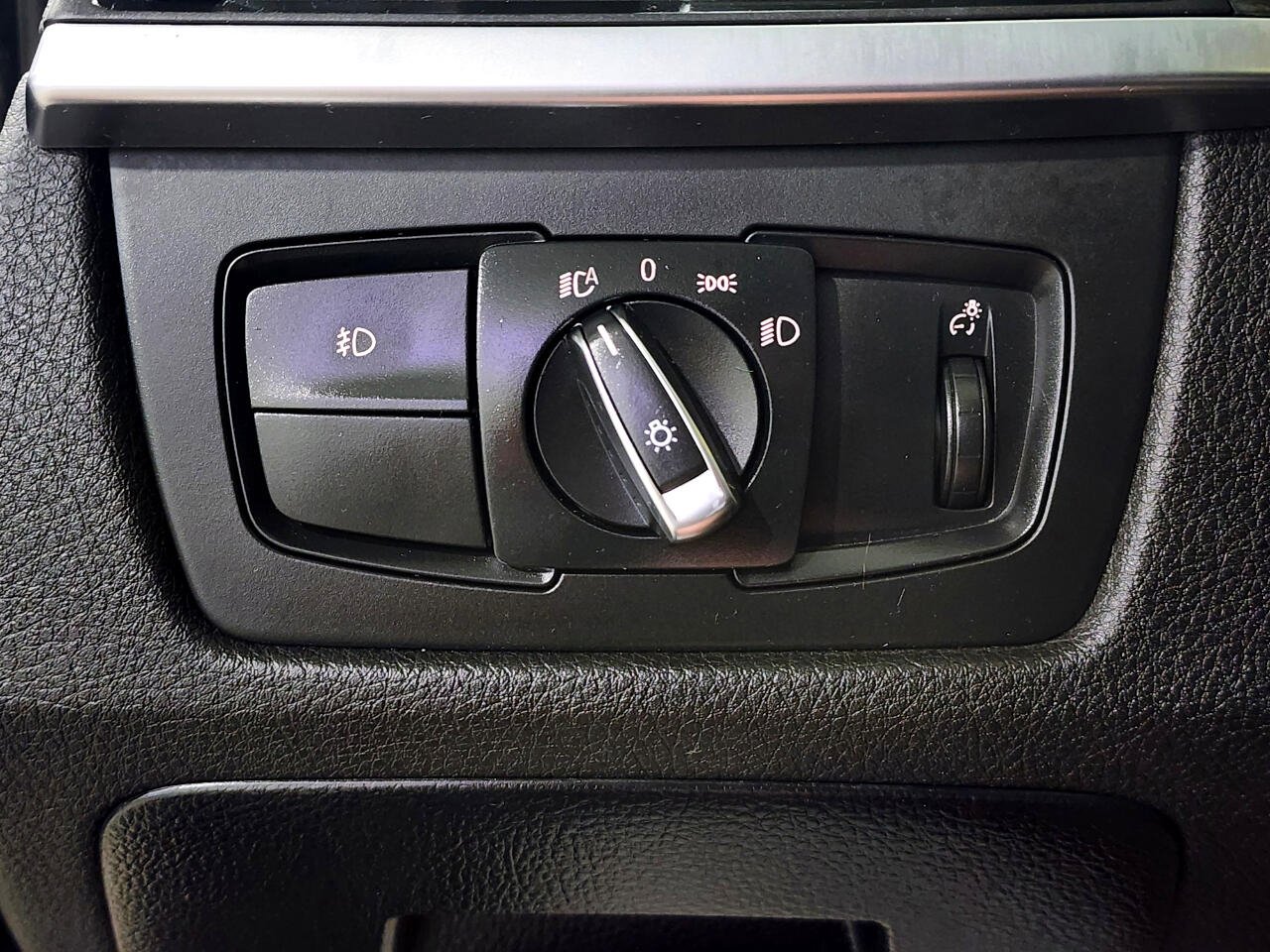 Used 2015 BMW 328i xDrive Wagon image 18