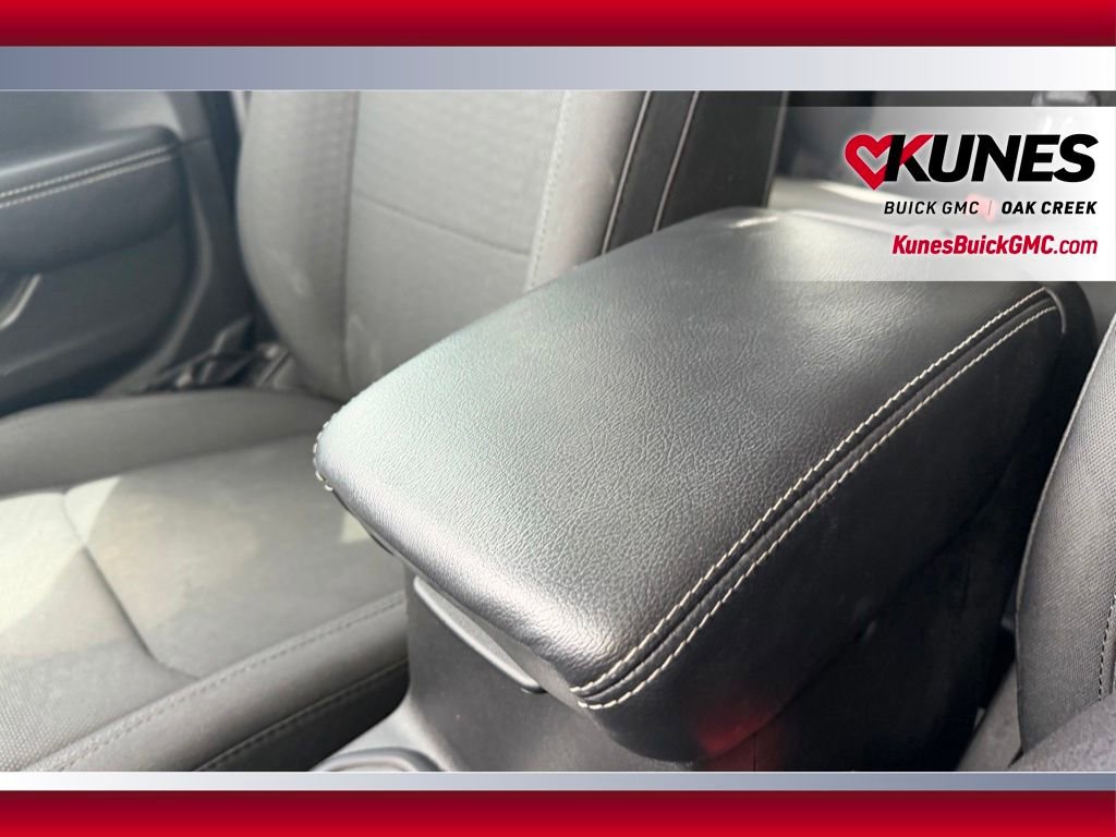 Used 2021 Jeep Wrangler Unlimited Sahara w/ Uconnect 4C Nav & Sound Group AWD/4WD image 12