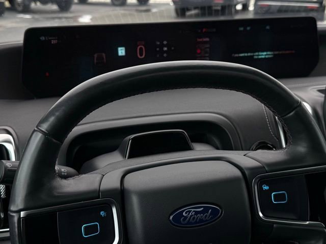 Certified 2025 Ford Expedition Max Platinum image 12