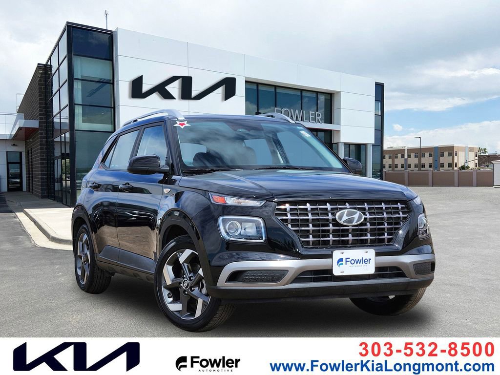 Used 2023 Hyundai Venue SEL FWD image 1
