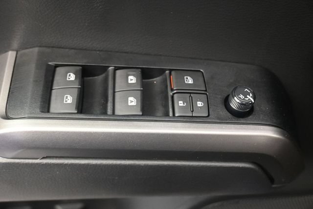 Used 2023 Toyota Tacoma SR5 AWD/4WD image 17