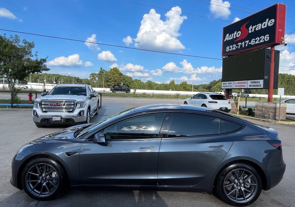 Used 2021 Tesla Model 3 Standard Range RWD image 5