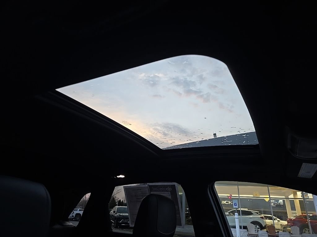 Used 2020 Cadillac XT5 Premium Luxury image 19