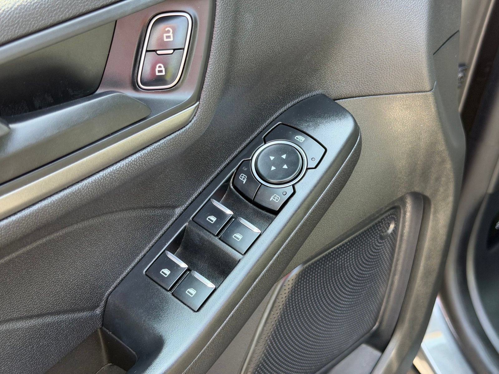 Used 2024 Ford Escape Active AWD/4WD image 12