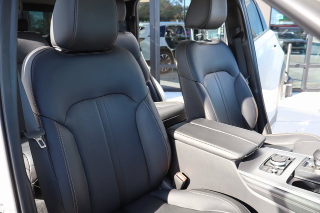 Used 2024 MAZDA CX-90 Plug-In Hybrid w/ Premium Pkg image 12