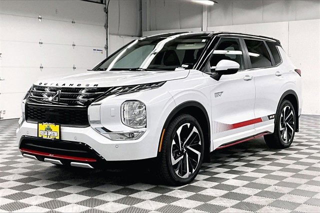 Used 2024 Mitsubishi Outlander Ralliart image 11