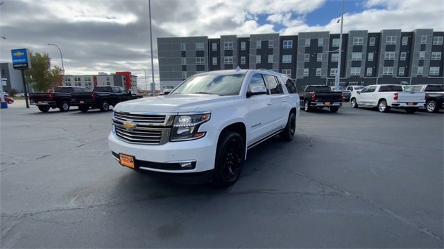 Used 2019 Chevrolet Suburban Premier image 4