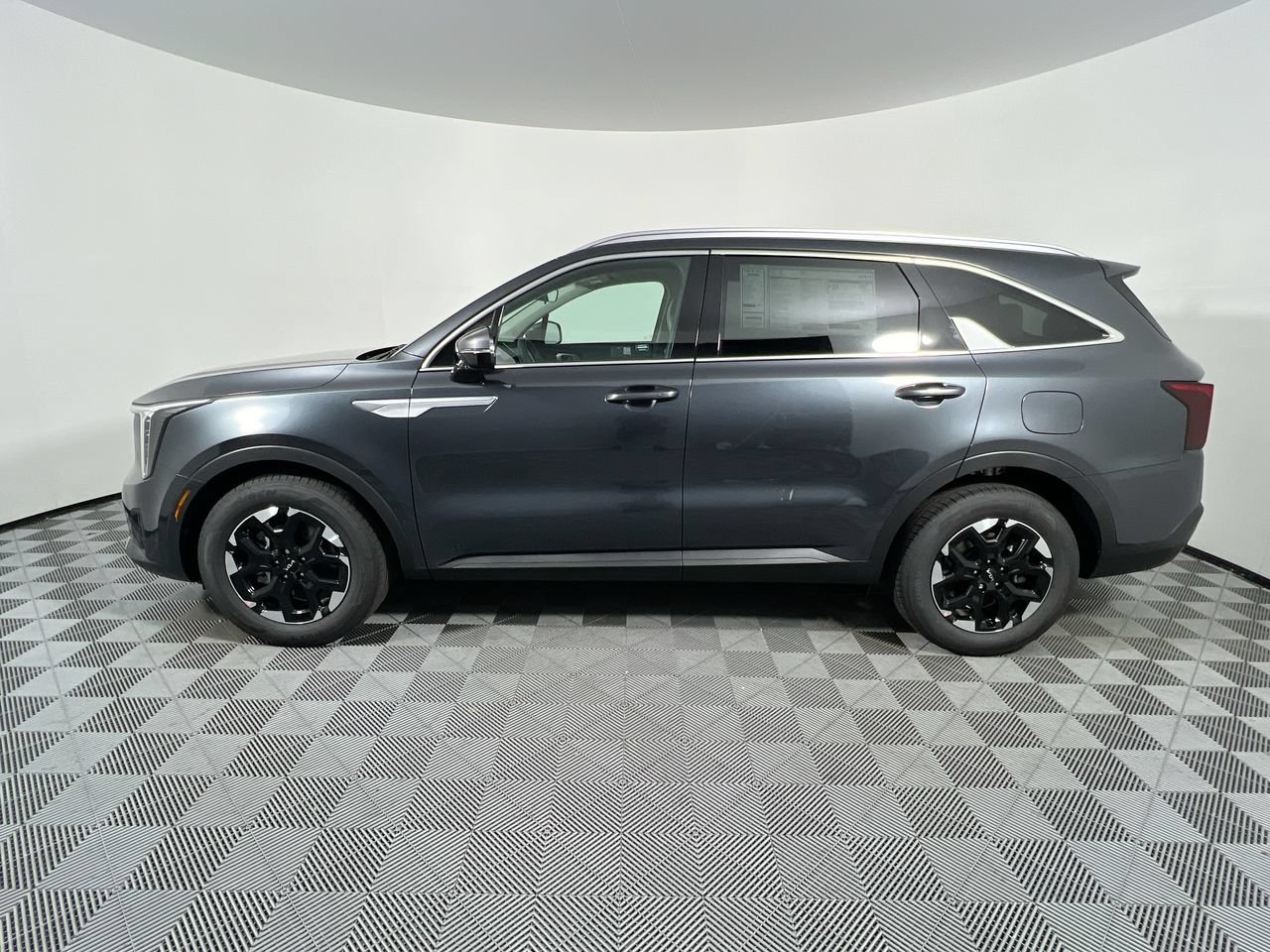New 2026 Kia Sorento S FWD image 7