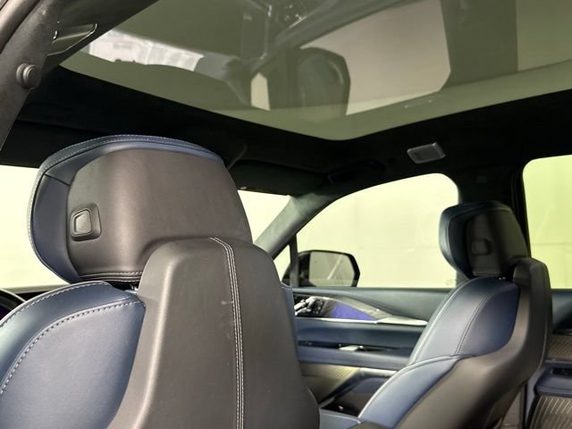 New 2025 Cadillac Escalade IQ Luxury 2 AWD/4WD image 27