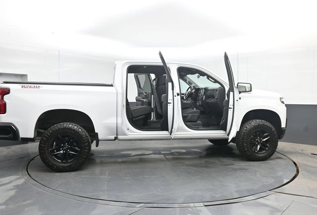 Used 2019 Chevrolet Silverado 1500 LT Trail Boss AWD/4WD image 48