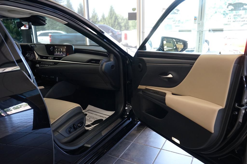 Used 2021 Lexus ES 250 w/ Premium Package AWD/4WD image 42