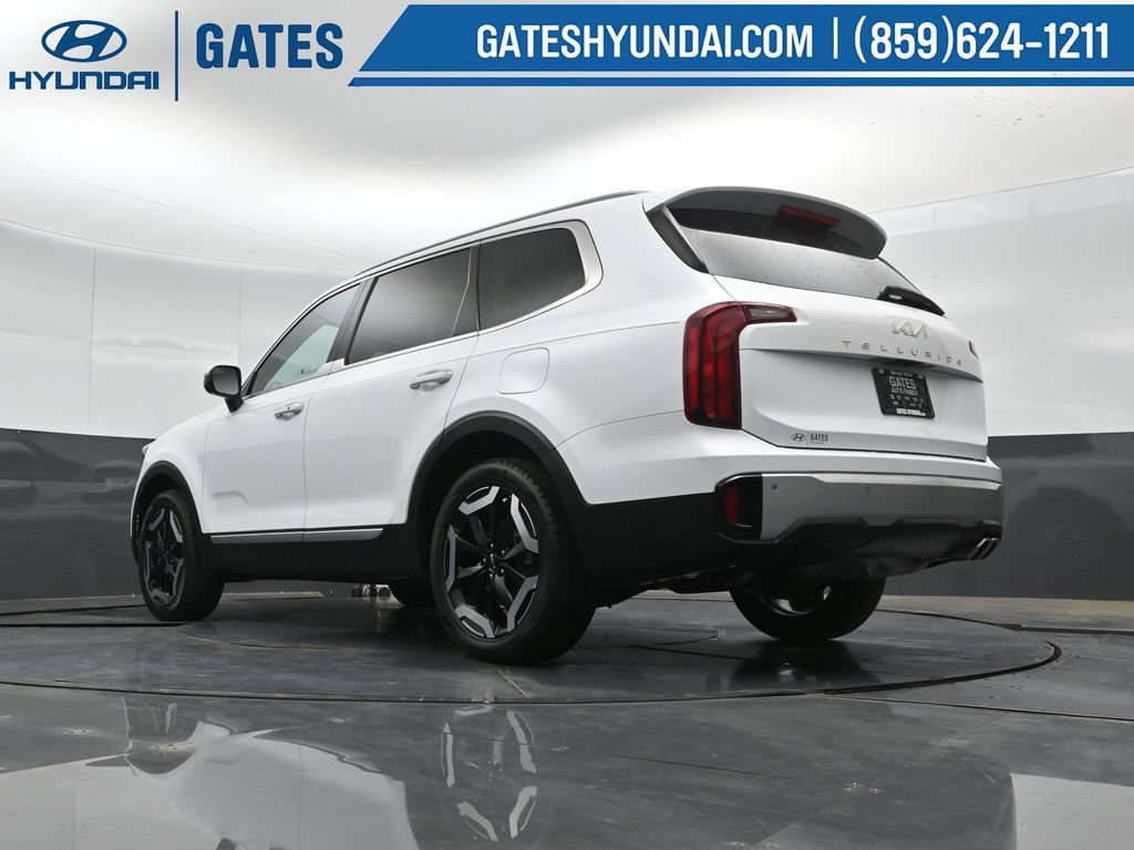 Used 2024 Kia Telluride S w/ S Sunroof Package FWD image 48