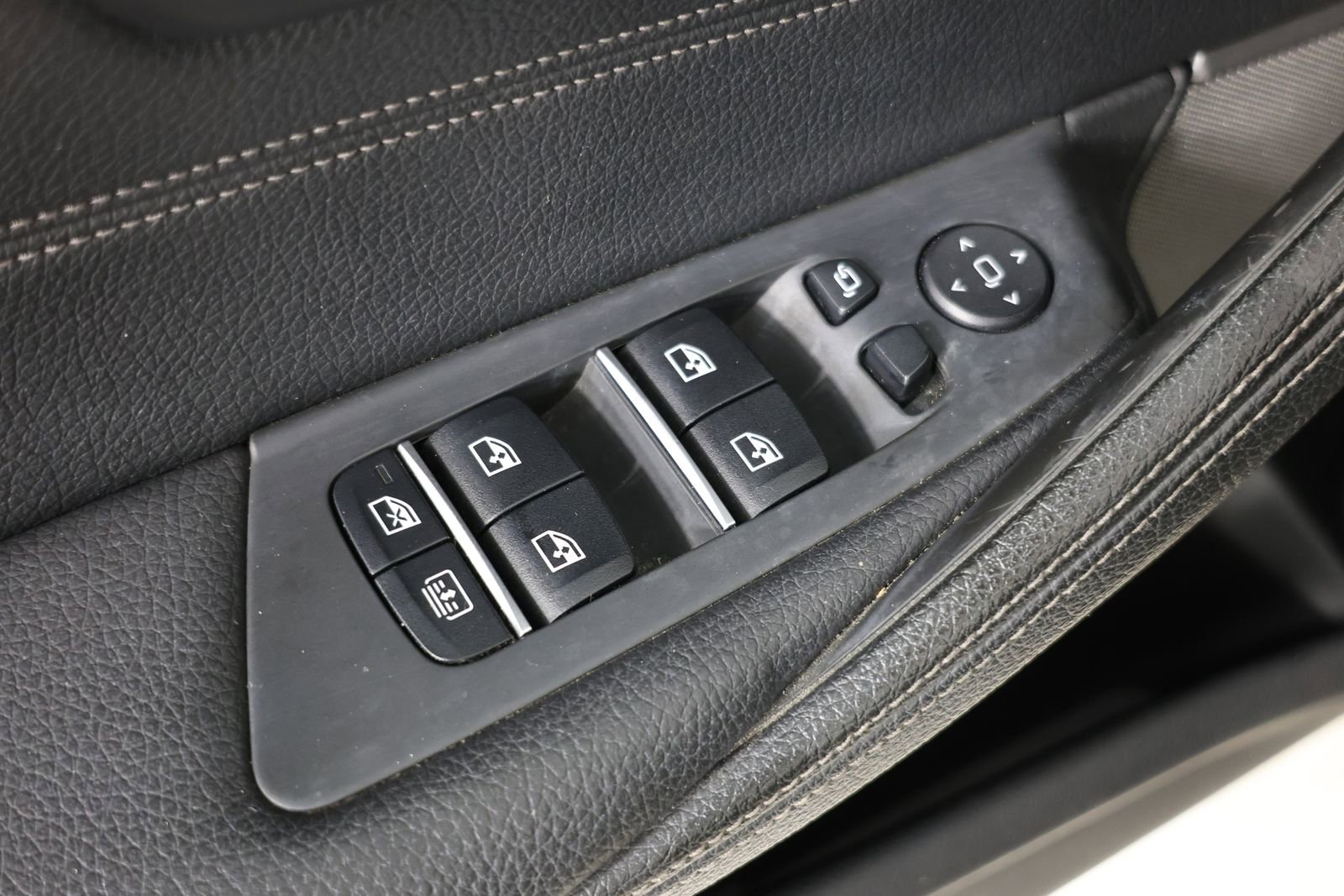Used 2019 BMW M550i xDrive AWD/4WD image 23