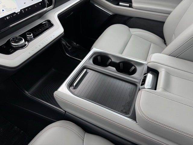 Certified 2025 Ford Expedition Max Active image 27