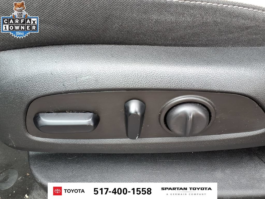 Used 2023 Chevrolet Equinox LT FWD image 16