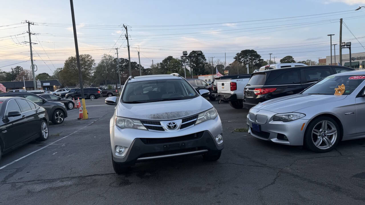 Used 2013 Toyota RAV4 XLE image 4