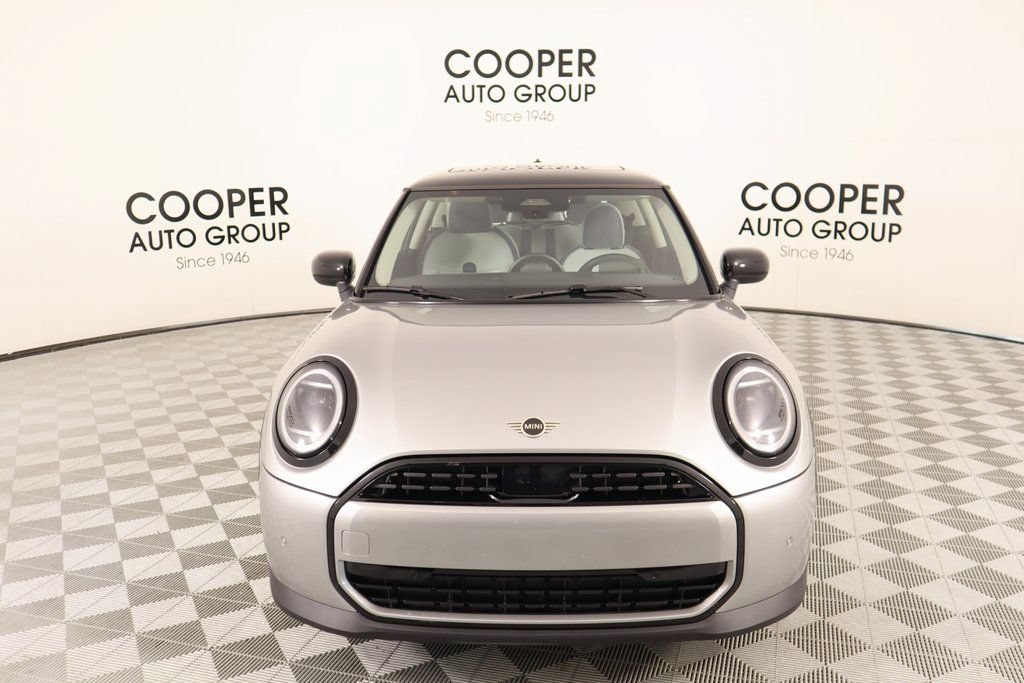 New 2025 MINI Cooper 2-Door Hardtop FWD image 9