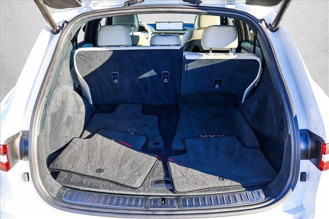 Used 2025 Genesis Electrified GV70 w/ Prestige Package AWD/4WD image 25