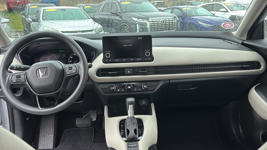 Certified 2025 Honda HR-V LX image 12