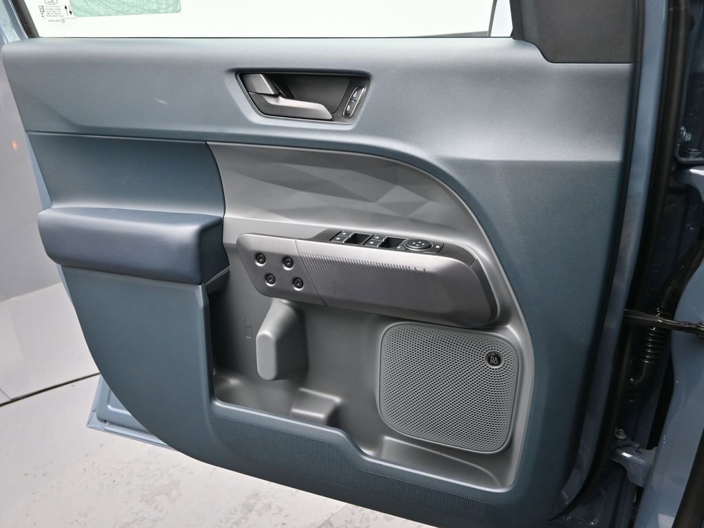 New 2026 Ford Maverick Lariat w/ Black Appearance Package image 17