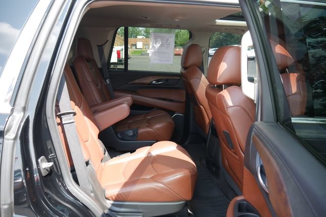 Used 2020 Cadillac Escalade Luxury AWD/4WD image 27