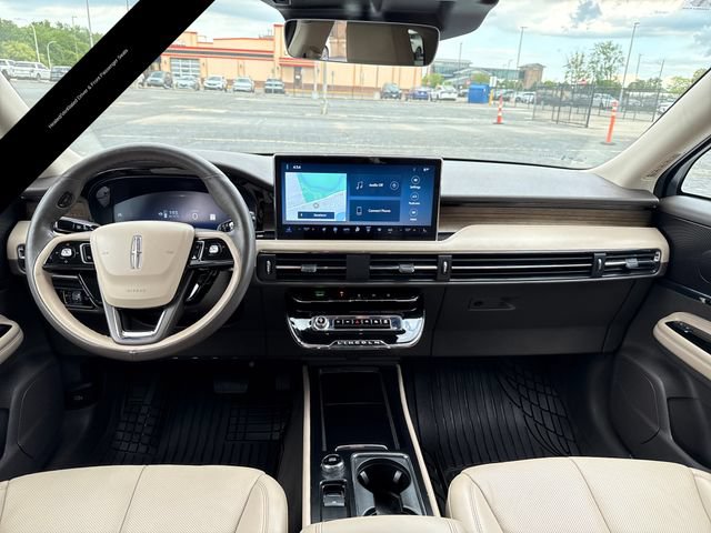 Certified 2024 Lincoln Corsair Reserve w/ Equipment Group 201A AWD/4WD image 15