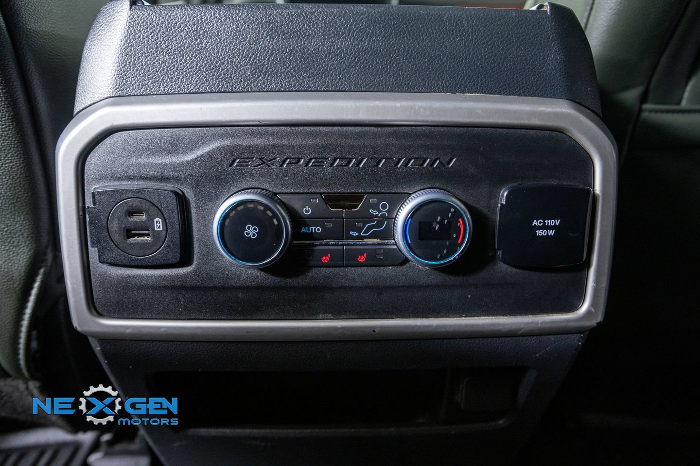 Used 2022 Ford Expedition Timberline w/ Equipment Group 501A AWD/4WD image 29