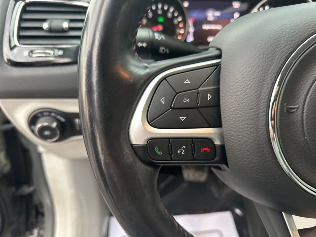 Used 2019 Jeep Compass Limited AWD/4WD image 15