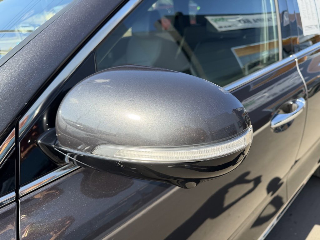 Used 2017 Kia Sorento SX image 10