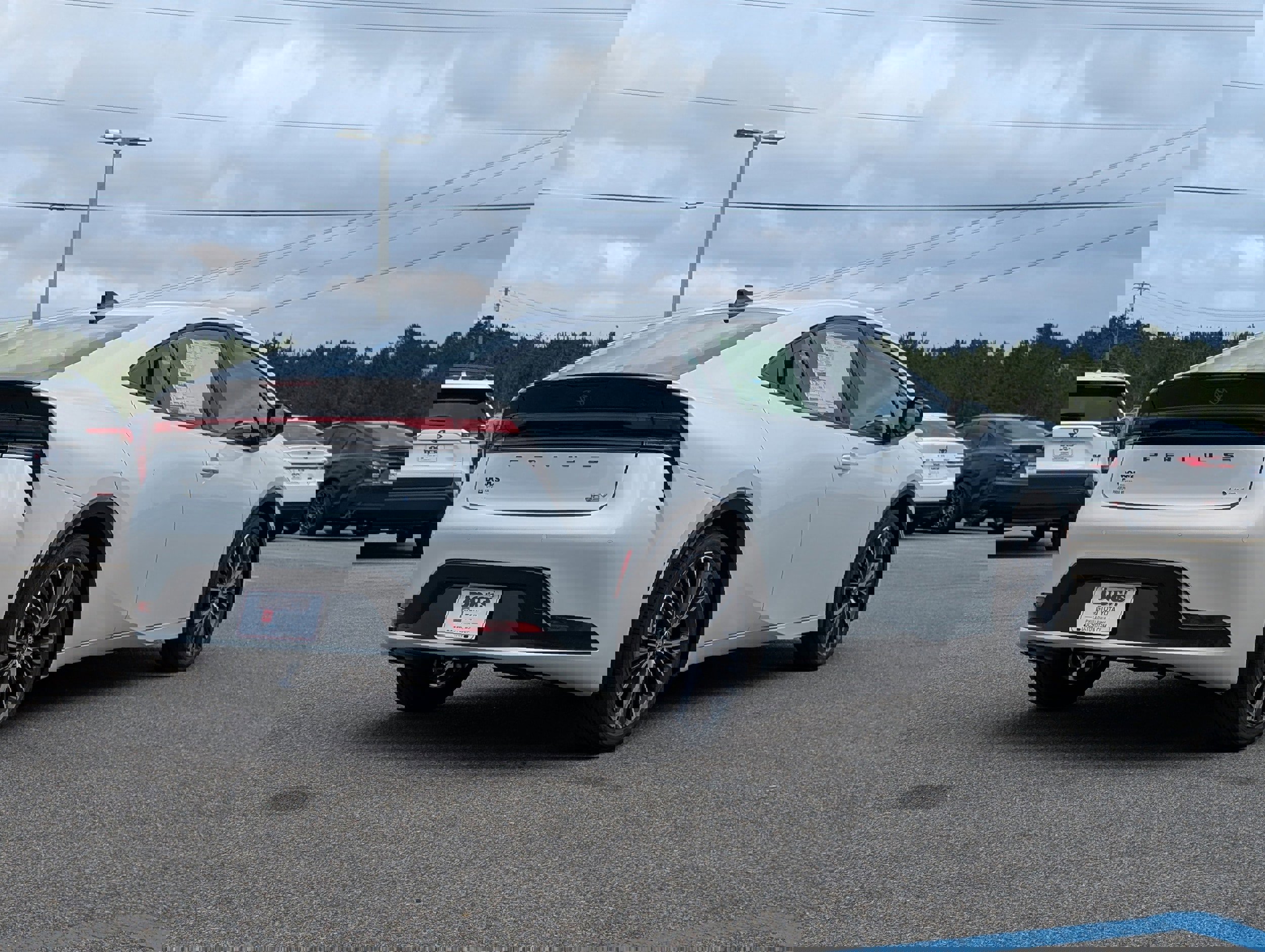 New 2026 Toyota Prius XLE image 6