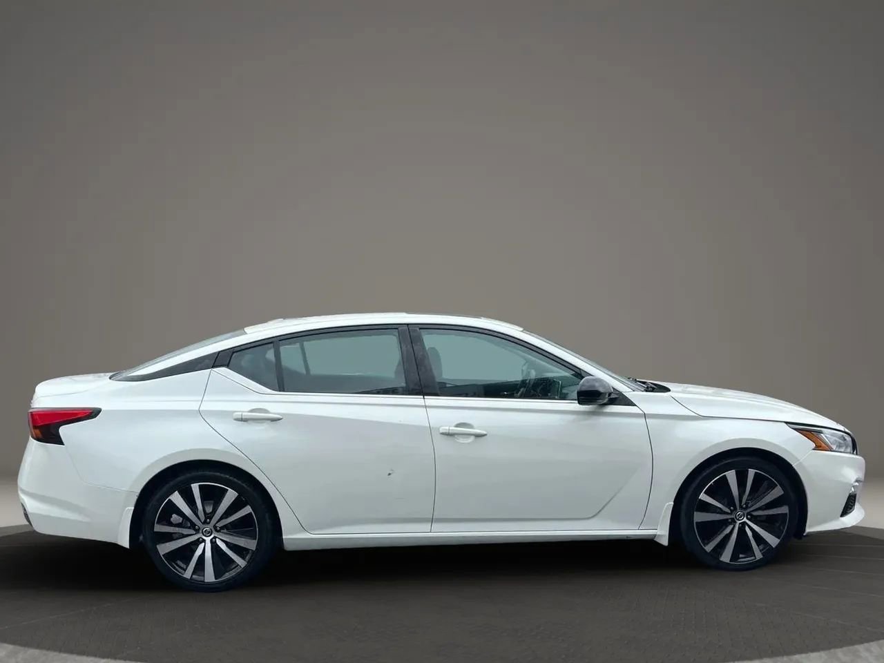 Used 2021 Nissan Altima 2.0 SR image 4