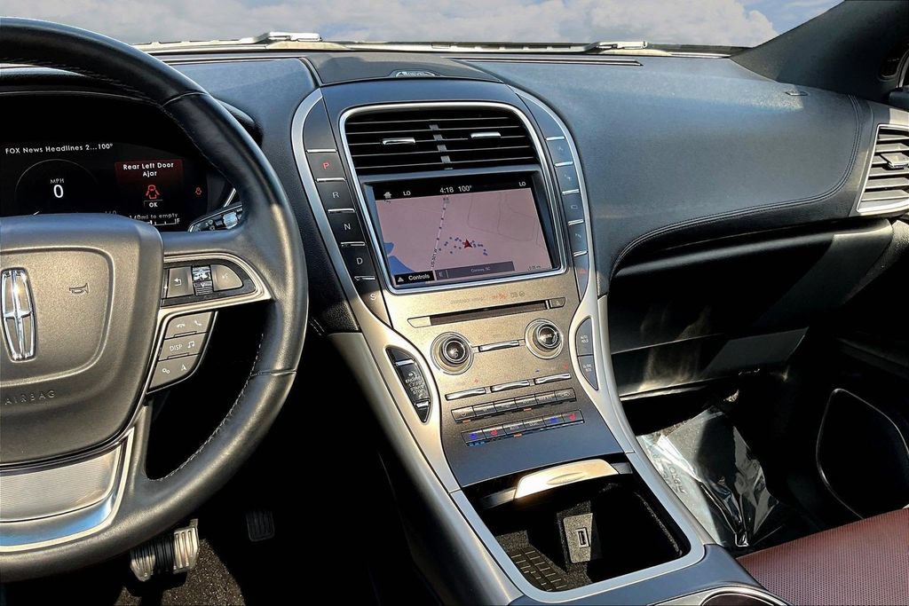Used 2019 Lincoln Nautilus Reserve FWD image 11