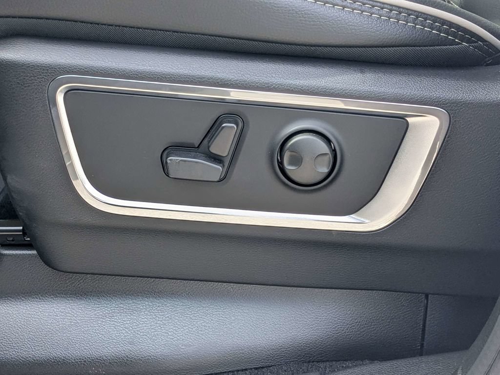 New 2026 RAM 1500 Laramie w/ Night Edition AWD/4WD image 20