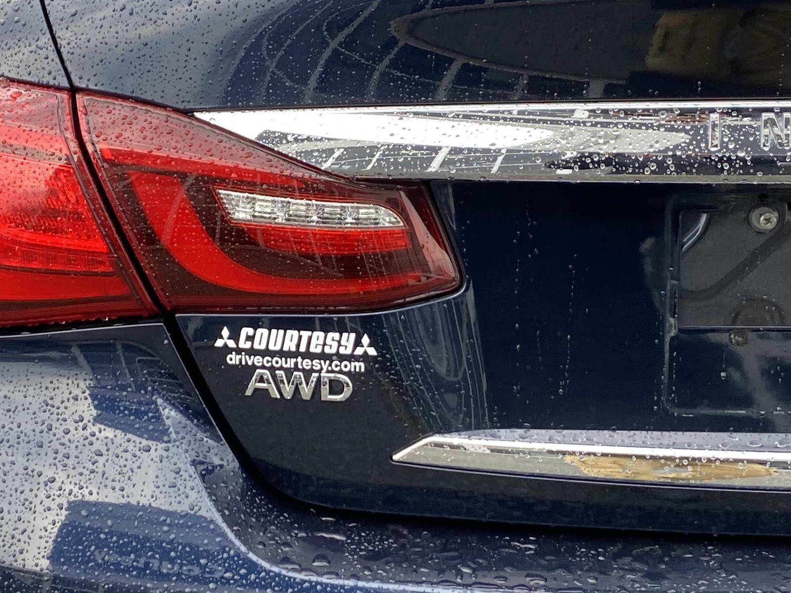 Used 2015 INFINITI Q70 3.7 image 5