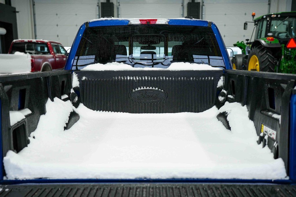 Used 2022 Ford F150 XLT w/ Equipment Group 302A High image 11