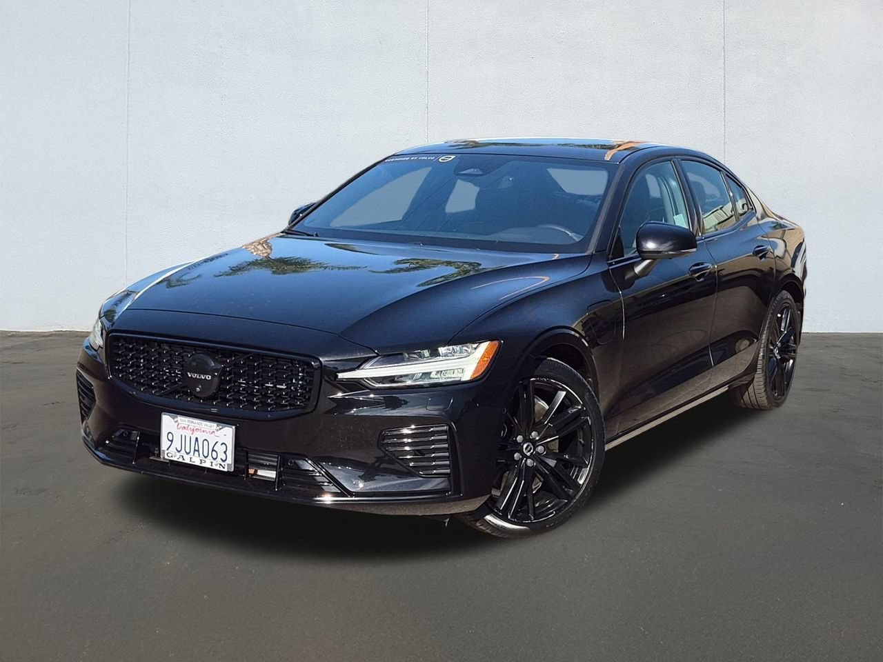 Certified 2024 Volvo S60 T8 Plus w/ Climate Package AWD/4WD image 1