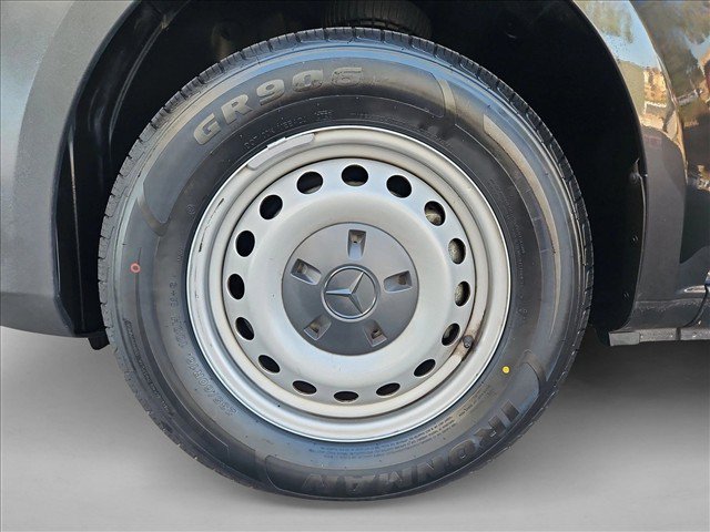 Used 2023 Mercedes-Benz Metris image 21