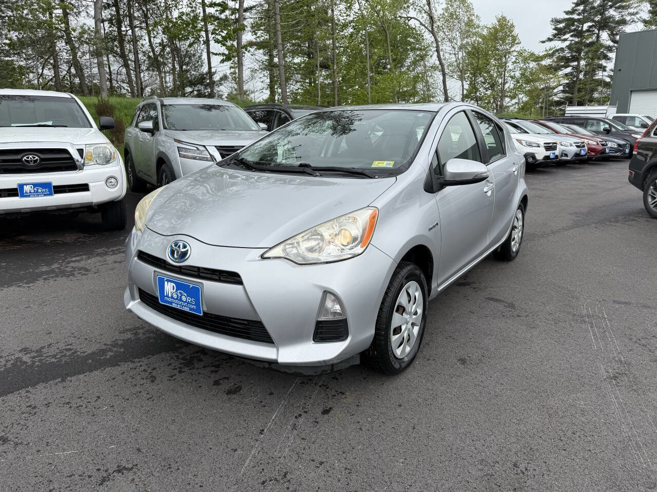 Used 2012 Toyota Prius C Three image 2