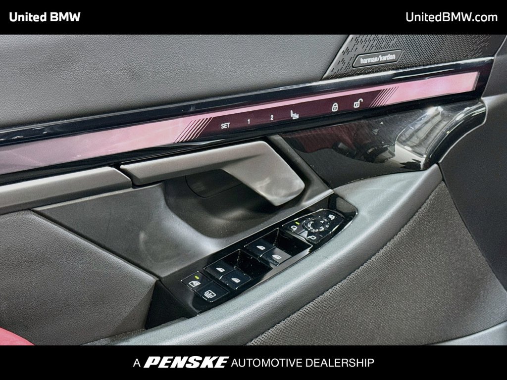 Certified 2027 BMW 540i xDrive AWD/4WD image 10