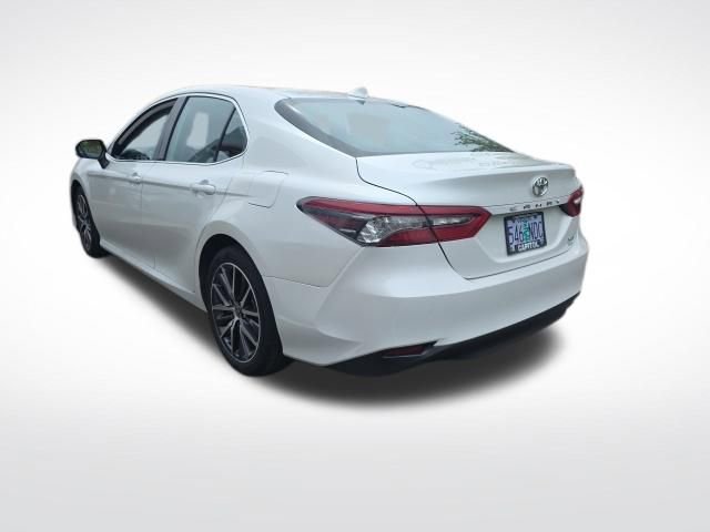 Used 2022 Toyota Camry XLE AWD/4WD image 6